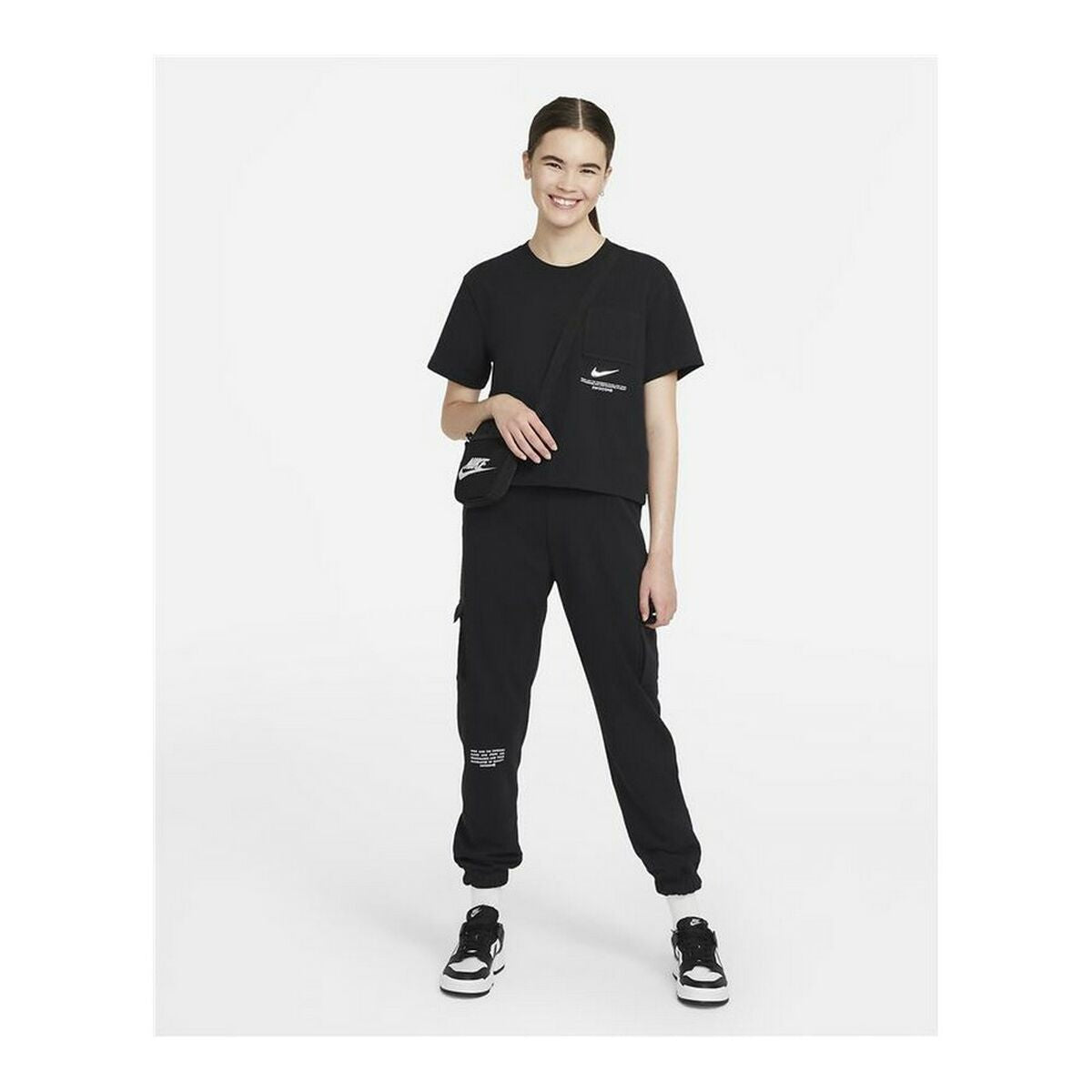 Women’s Short Sleeve T-Shirt Nike Sportswear Swoosh Black